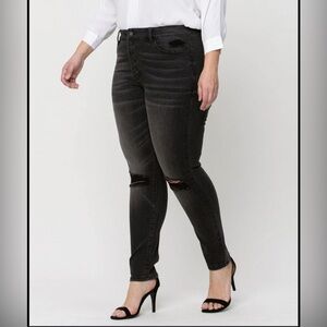 Vervet Black Distressed Denim Size 28. Ribcage button fly.